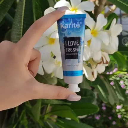 خرید عمده کرم روشن کننده دست کلاژن کاریته Karite