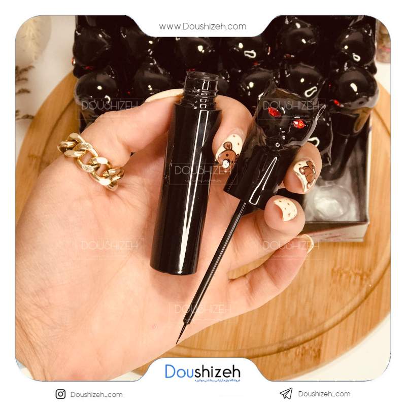 خط چشم طرح گرگ هوژیا بیوتی HUXIABeauty