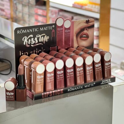 رژلب جامد 9332 آینه دار Romantic matte