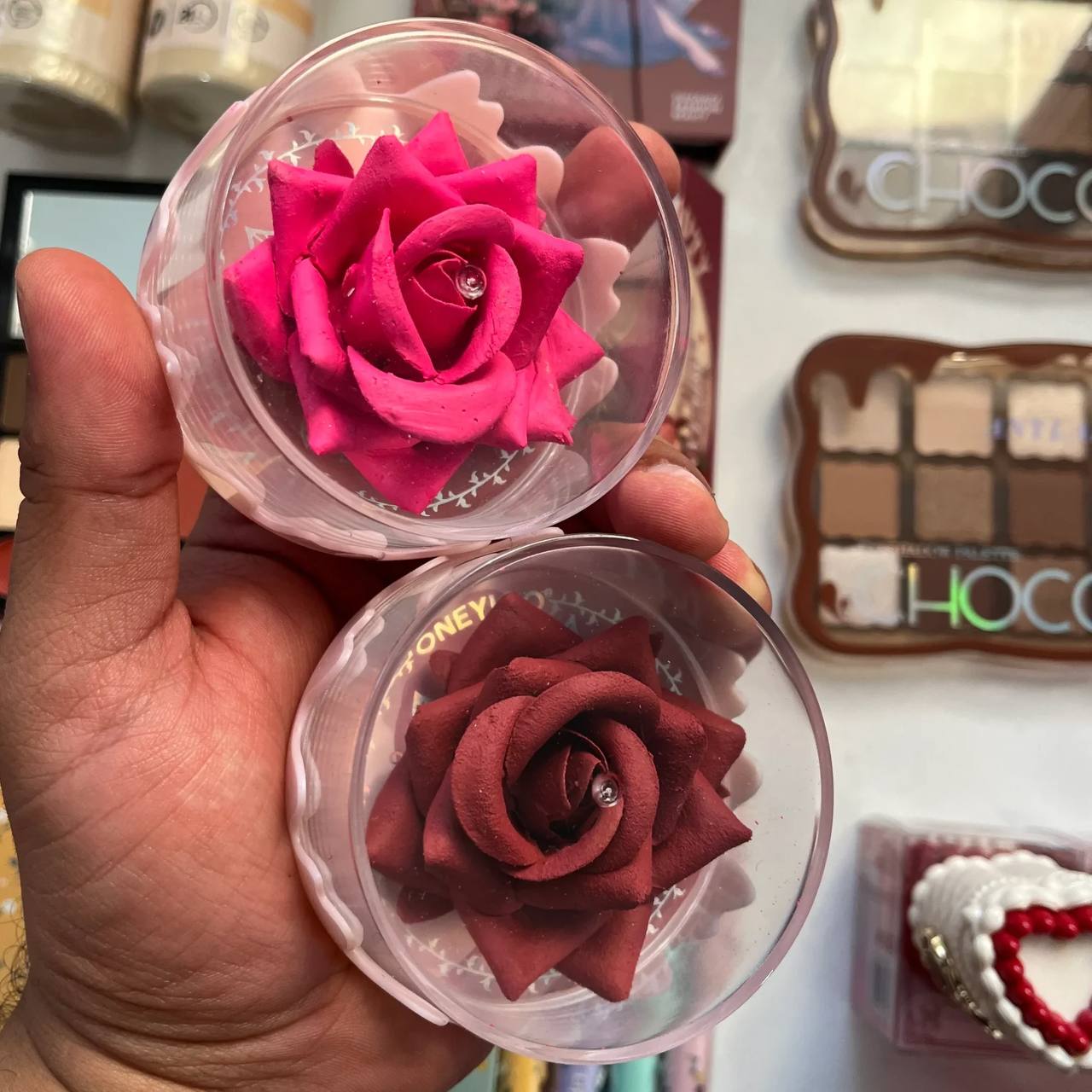 رژگونه و هایلایتر پودری طرح گل رز ONEYIOO