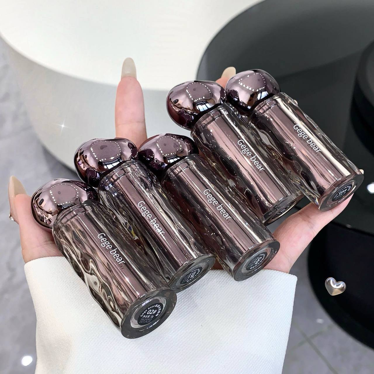رژلب پوکه مشکی 1157 جی جی بیر GeGe Bear