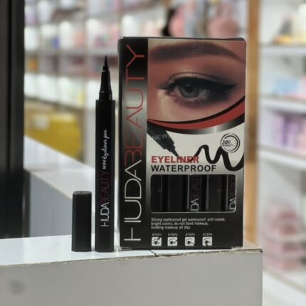 خط چشم ماژیکی هدی بیوتی Huda beauty